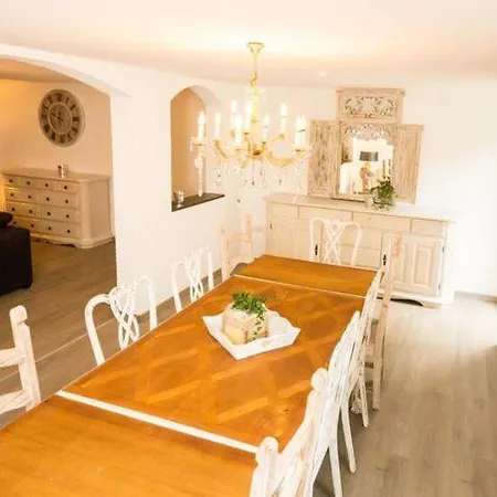 Apartament Country House At The Castle Park Brakel